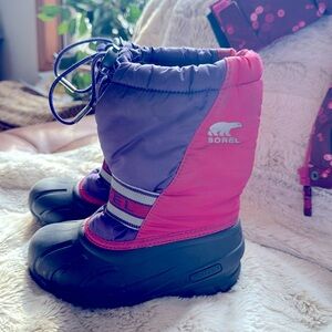 Sorel girls snow boots